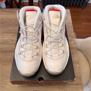 Men’s Size 10.5 Reebok Question-Allen Iverson Dr. J Edition